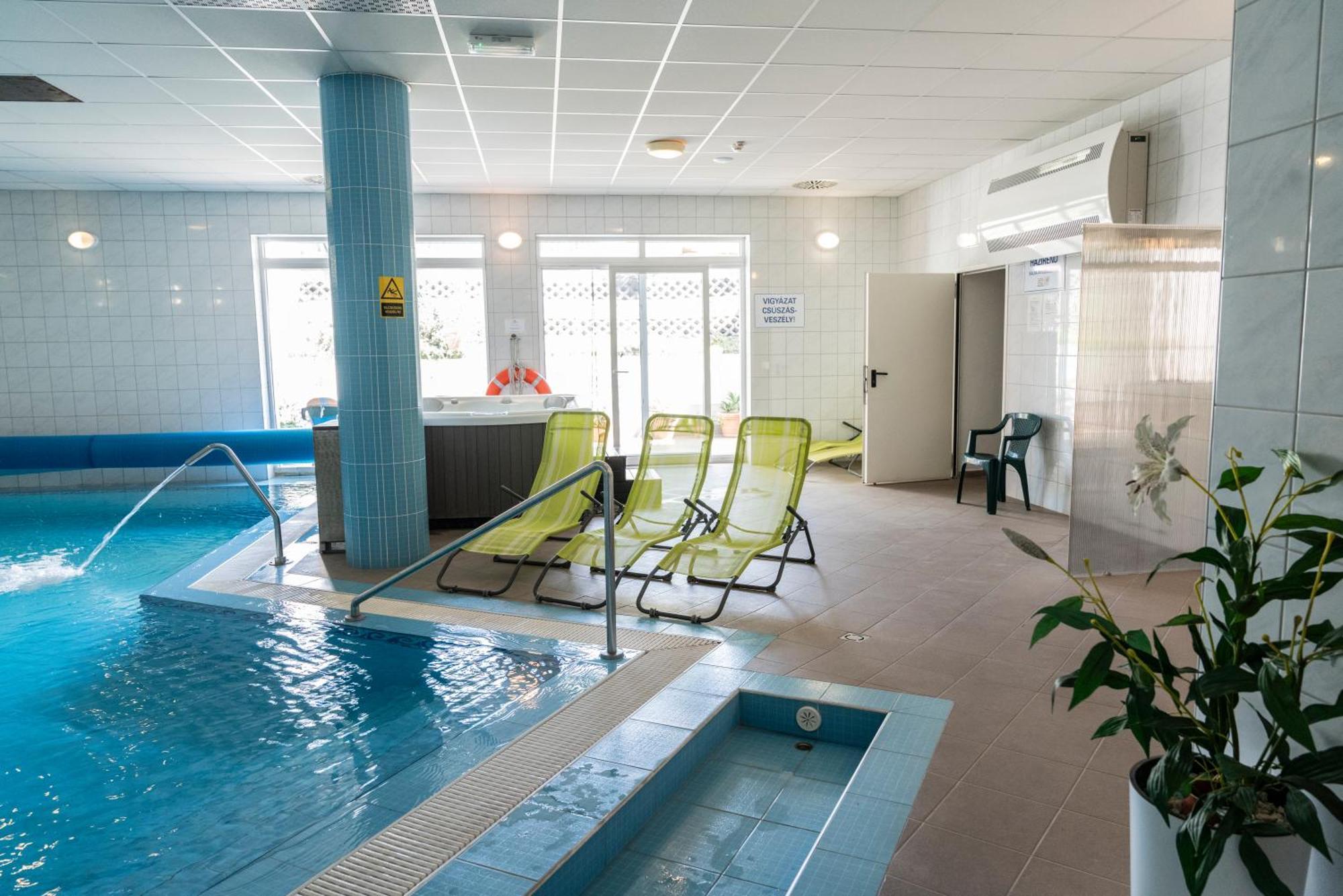 Bagoly Fogado Hotel Gyomro ภายนอก รูปภาพ