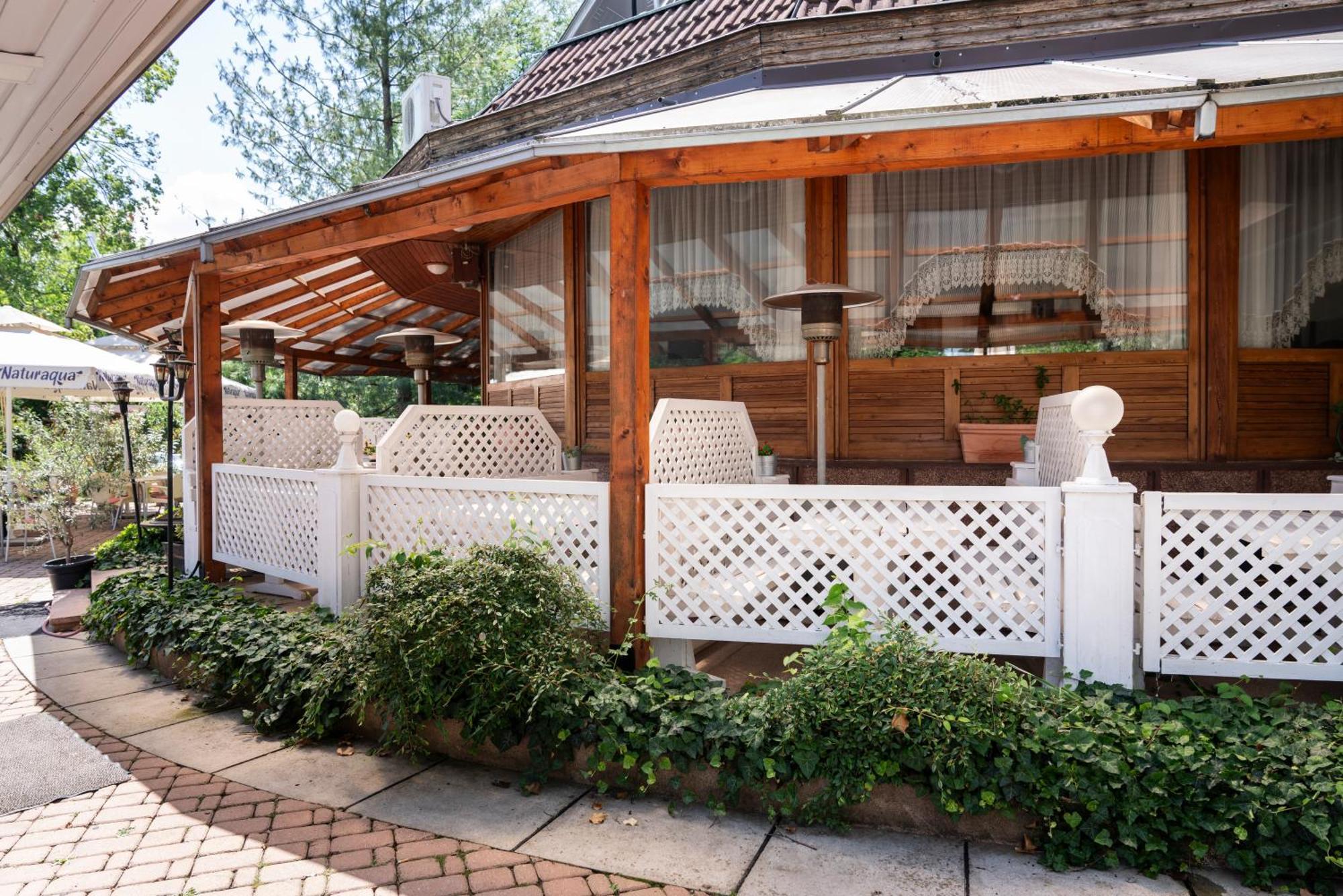 Bagoly Fogado Hotel Gyomro ภายนอก รูปภาพ