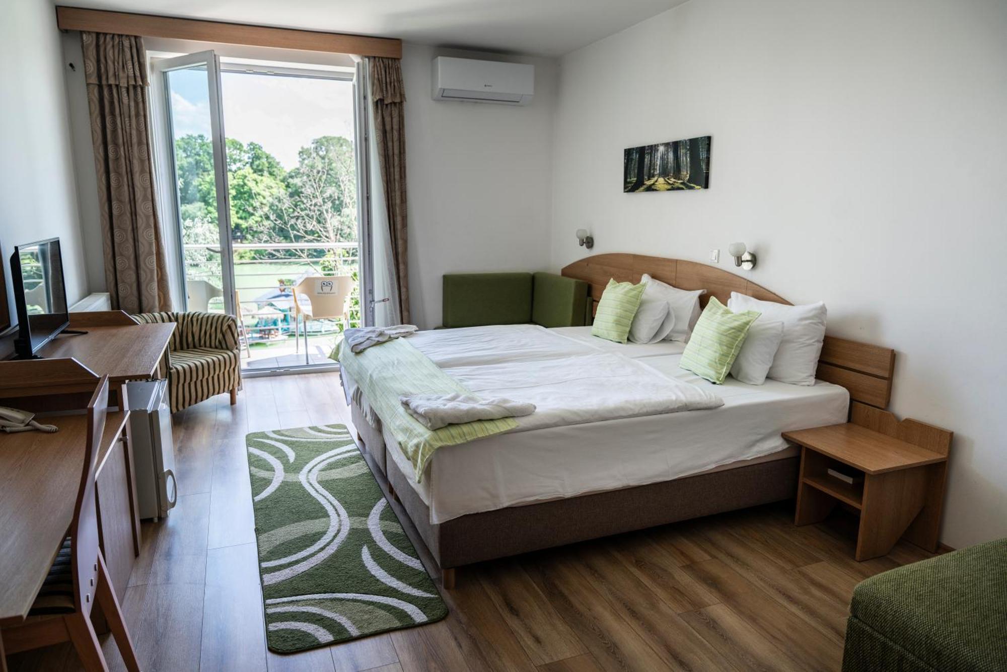 Bagoly Fogado Hotel Gyomro ภายนอก รูปภาพ